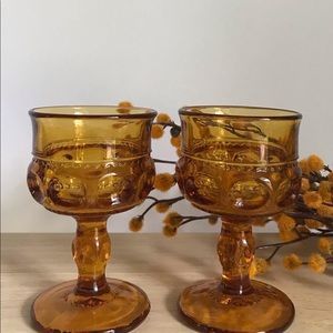Amber thumbprint glasses